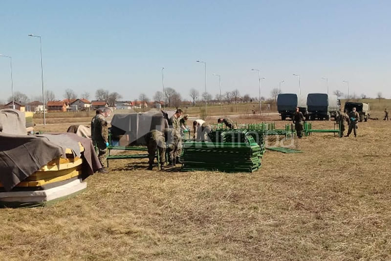 USKinfo.ba donosi ekskluzivne fotografije sa Izačića - Oružane snage postavljaju šatore i krevete
